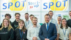 Start-ups on stage auf der KarriereStart